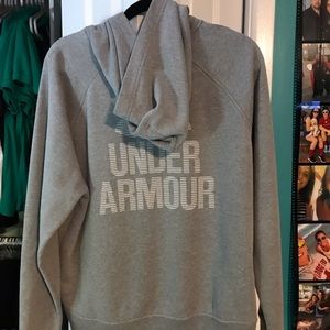 Under Armour Sweaters - Sweatshirt Under Armour Sweaters - Sweatshirt